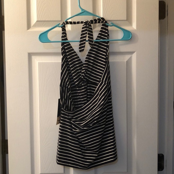 NWT Halter top - Picture 2 of 3